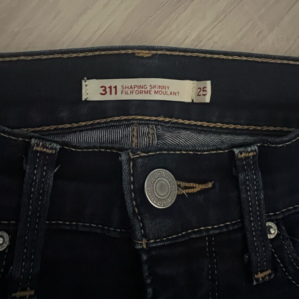 Levi’s 311 Shaping Skinny Jeans